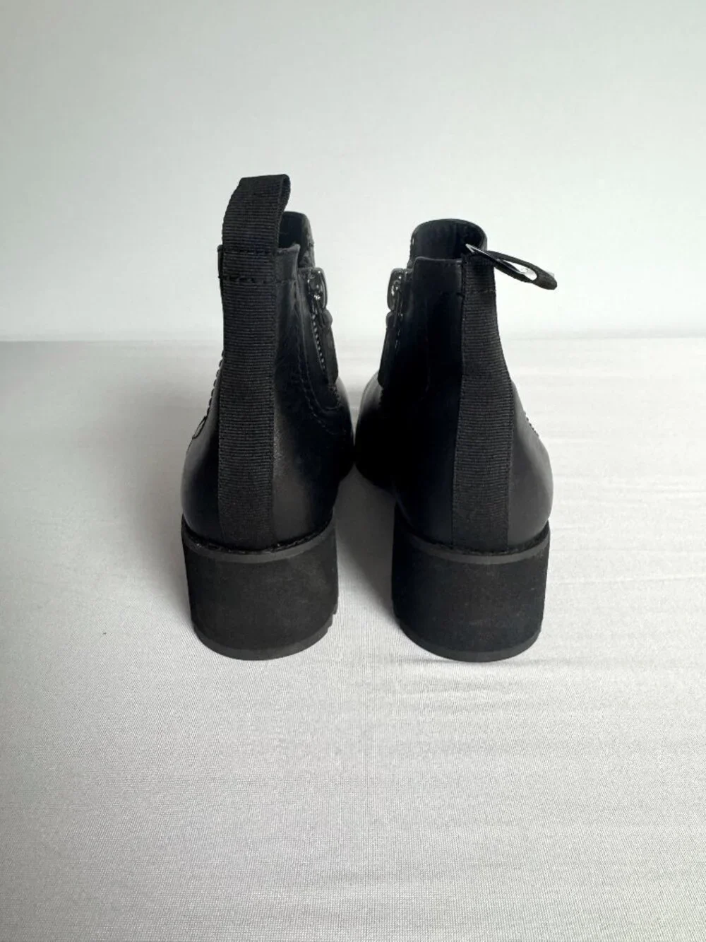 NEW Size 8 Munro Darcy Ankle Boots Leather Stretch Inset  Black Slip Ons